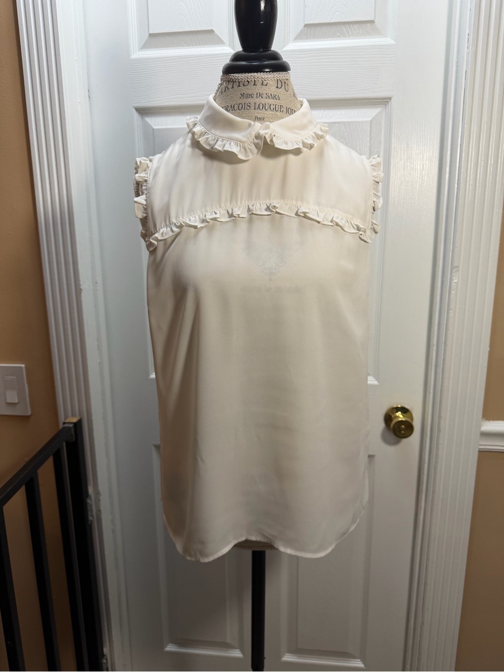 Brooks Brothers Ivory Ruffle-Trim Sleeveless Camisole